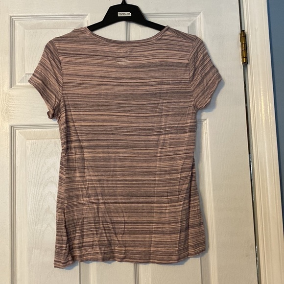 APT 9 womens tee; size medium - Picture 4 of 4